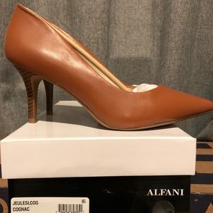 Women’s step n flex Alfani heels. Sz 8 1/2